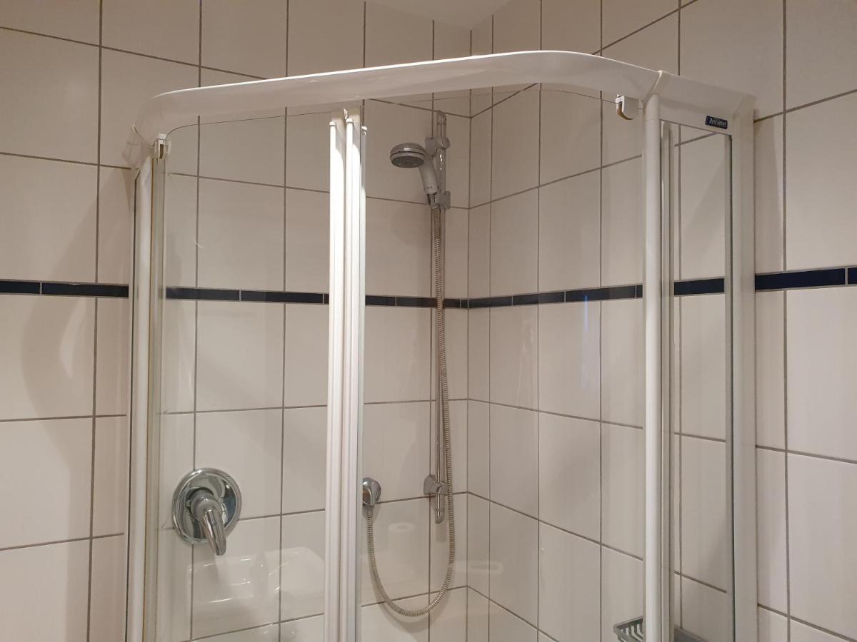 Das Appartement Inselliebe Ruegen Inkl Sauna Und 3H Taeglich Eintritt Ahoi Schwimmbad Sellin  Exterior photo
